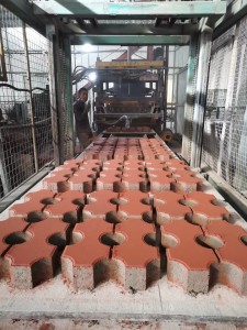 Interlocking Brick Machine